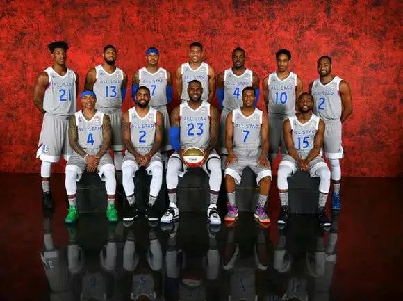 深受队友 深受队友