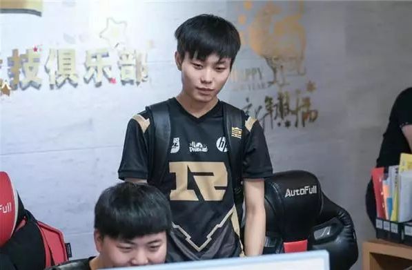 迪米特洛夫 迪米特洛夫